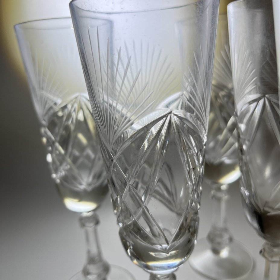 Набор из 5 бокалов с резным геометрическим декором