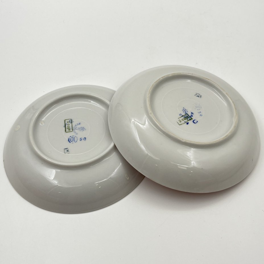 Сервиз чайный оранжевого оттенка на 6 персон, украшенный синими линиями (14 предметов, фарфор, крытье, золочение, Дмитровский фарфоровый завод (ДФЗ Вербилки), СССР, 1954-1965 гг.