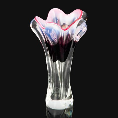 Ваза в стилистике Йозефа Господки (Josef Hospodka), Хржибский стекольный завод (Chribska Glas), стекло, гутная техника