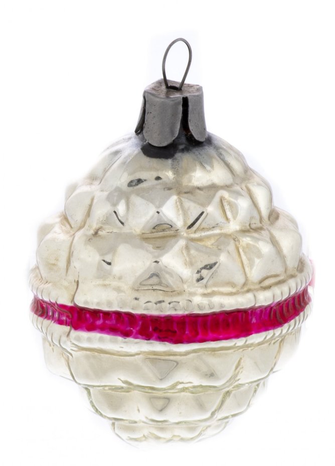 Набор из 26 елочных игрушек и бус, стекло, СССР, 1950-1990 гг.