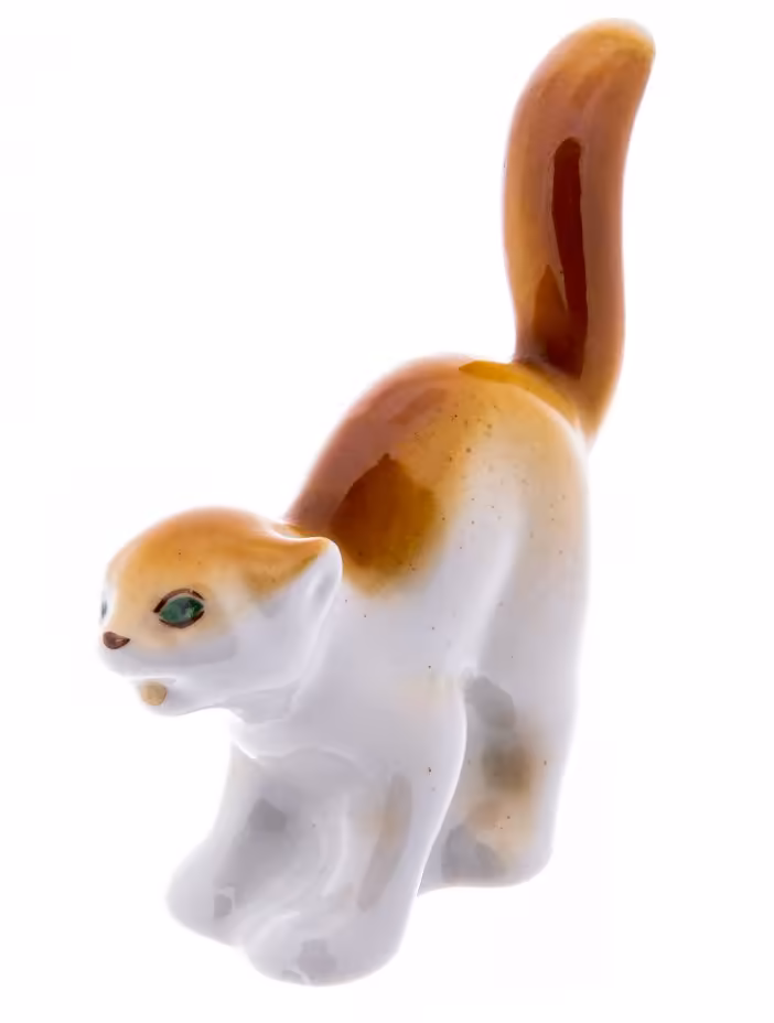Статуэтка "Кошка", фарфор, Полонский фарфоровый завод, СССР, 1973-1991 гг., Полонский фарфоровый завод