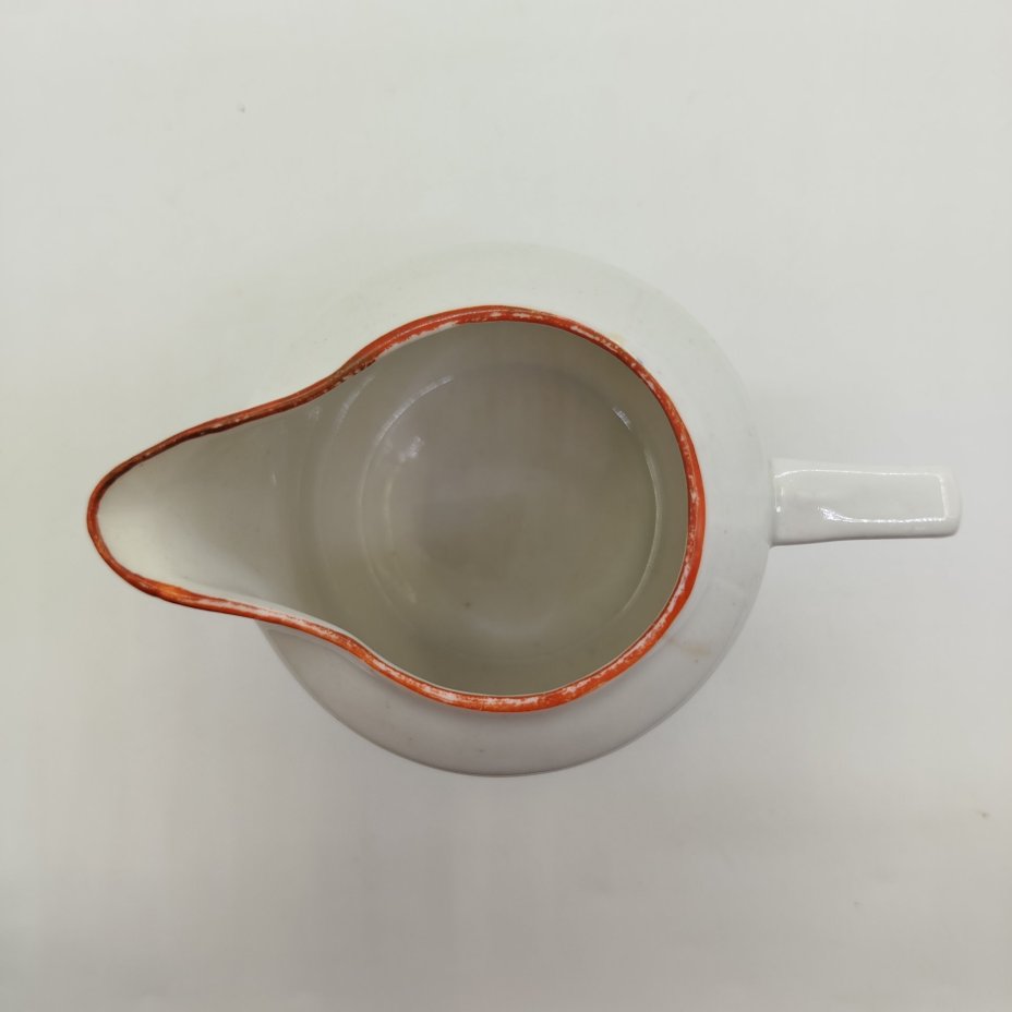 Молочник с растительным декором, фарфор, роспись, Кузяевский фарфоровый завод, СССР, 1946-1961 гг.