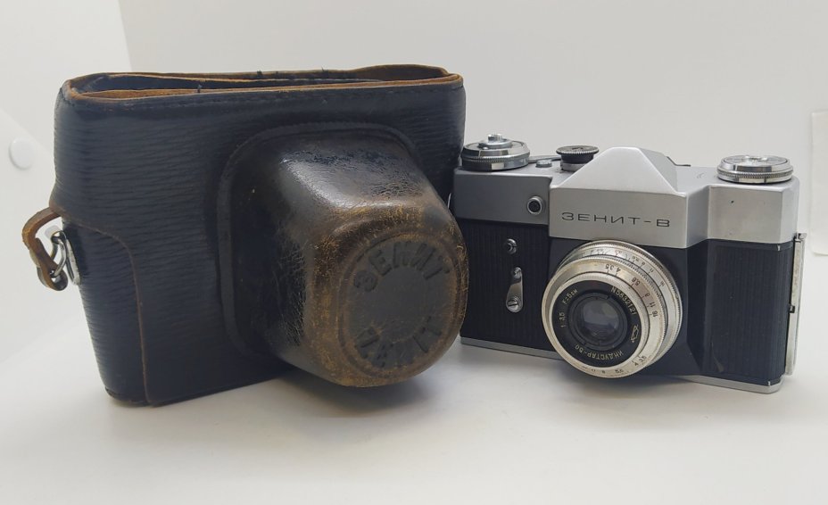 Фотоаппарат "Зенит-В" с объективом "Индустар-50" в оригинальном кофре (с дарственной надписью), Красногорский механический завод (КМЗ)