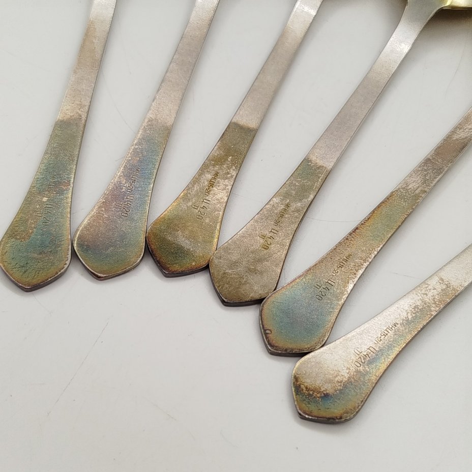 Набор из 6-ти чайных ложек, украшенных геометрическим декором, мНЦ (медь-никель-цинк), Таллинский ювелирный завод, СССР, 1970-1990 гг.