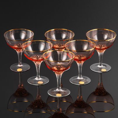 Набор бокалов для игристых вин и шампанского формы "шале" розоватого оттенка на витых ножках (6 шт.), стекло, гутная техника, Bohemia Crystal (Bohemia Glass), Чехословакия, 1970-1990 гг.