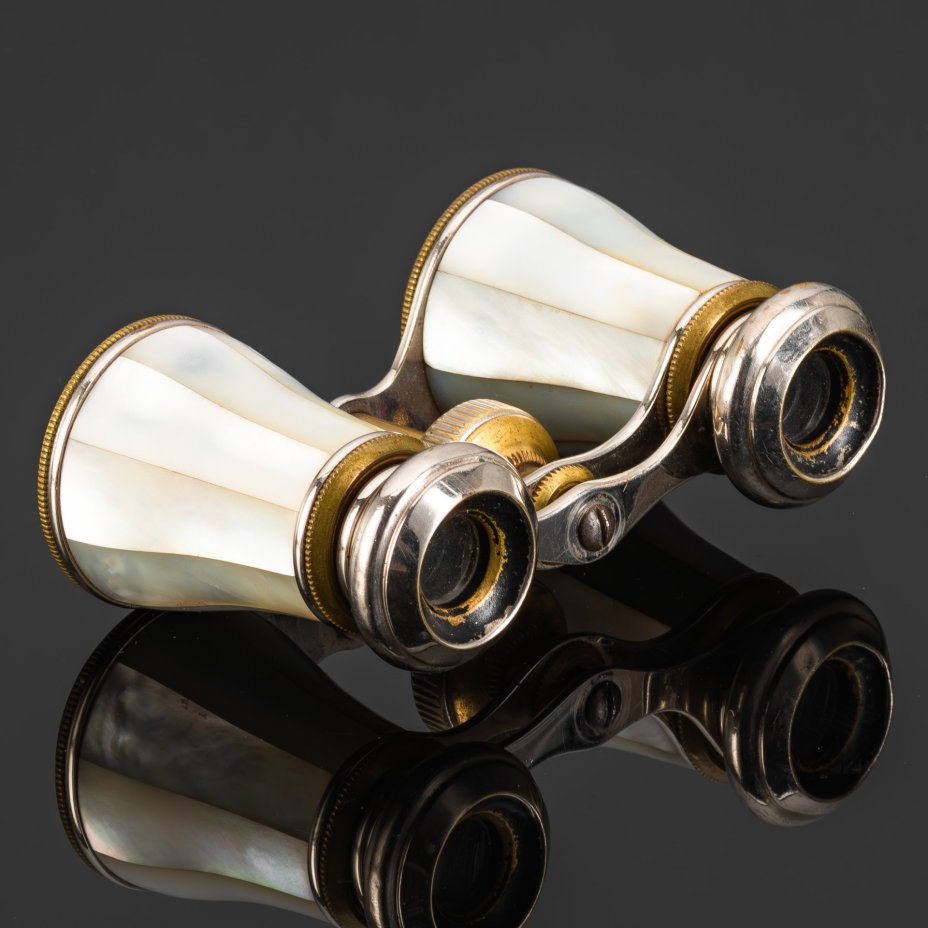 Бинокль театральный в кофре