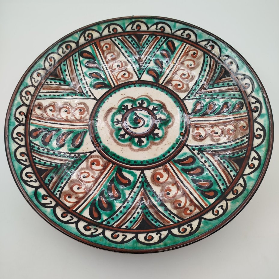 Блюдо сервировочное с флоральным декором (Косовская керамика), керамика, роспись, СССР, 1970-1990 гг.