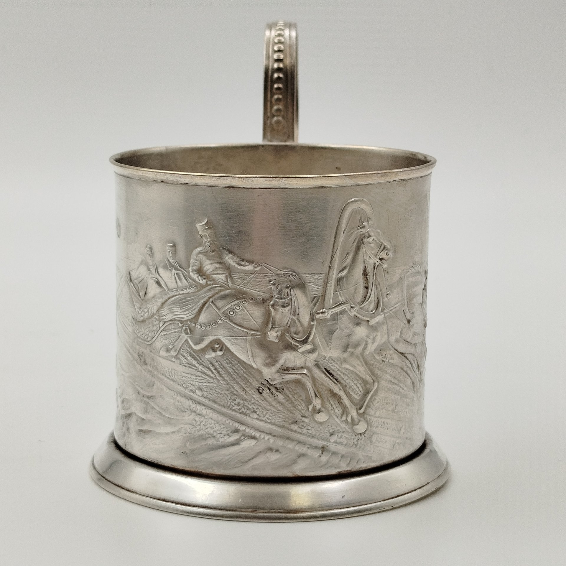 Подстаканник «Зимняя тройка», мельхиор (медь-никель), Мстерский завод художественных изделий «Ювелир», 1960-1990 гг.