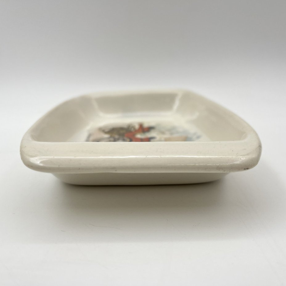 Лоток для мелочей, украшенный изображением автомобиля "Lanchester 1895"