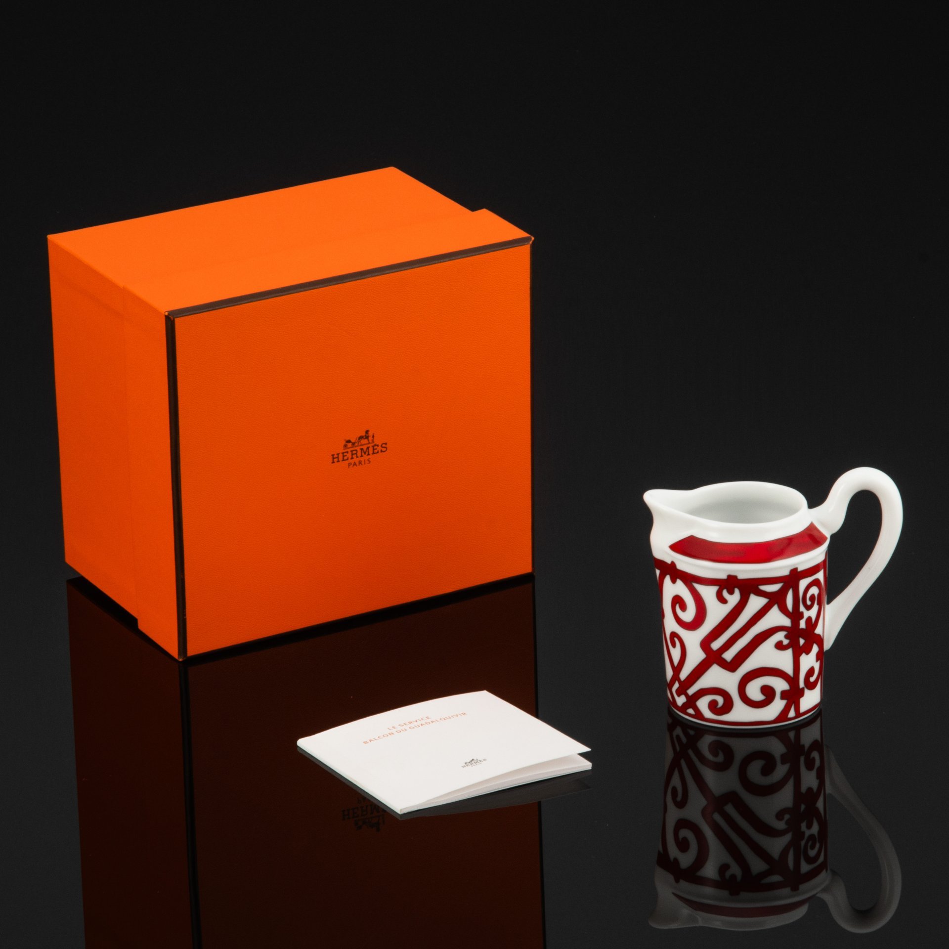 Молочник из серии "Balcon du Guadalquivir", фирма "Hermes", в оригинальной коробке с документами