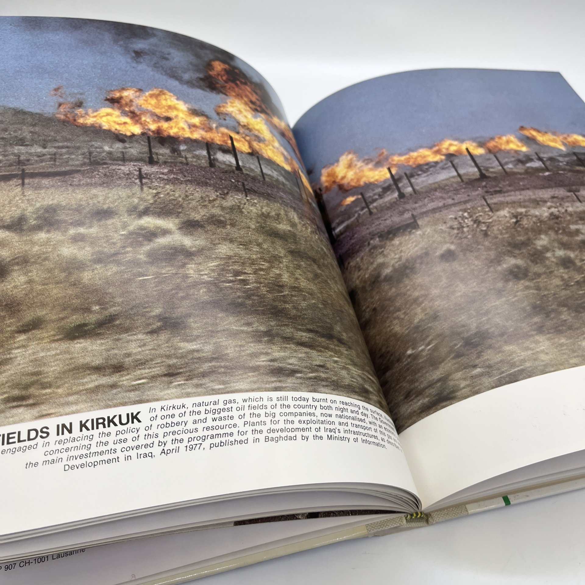 Книга "Mesopotamia Yesterday, Iraq Today" на английском