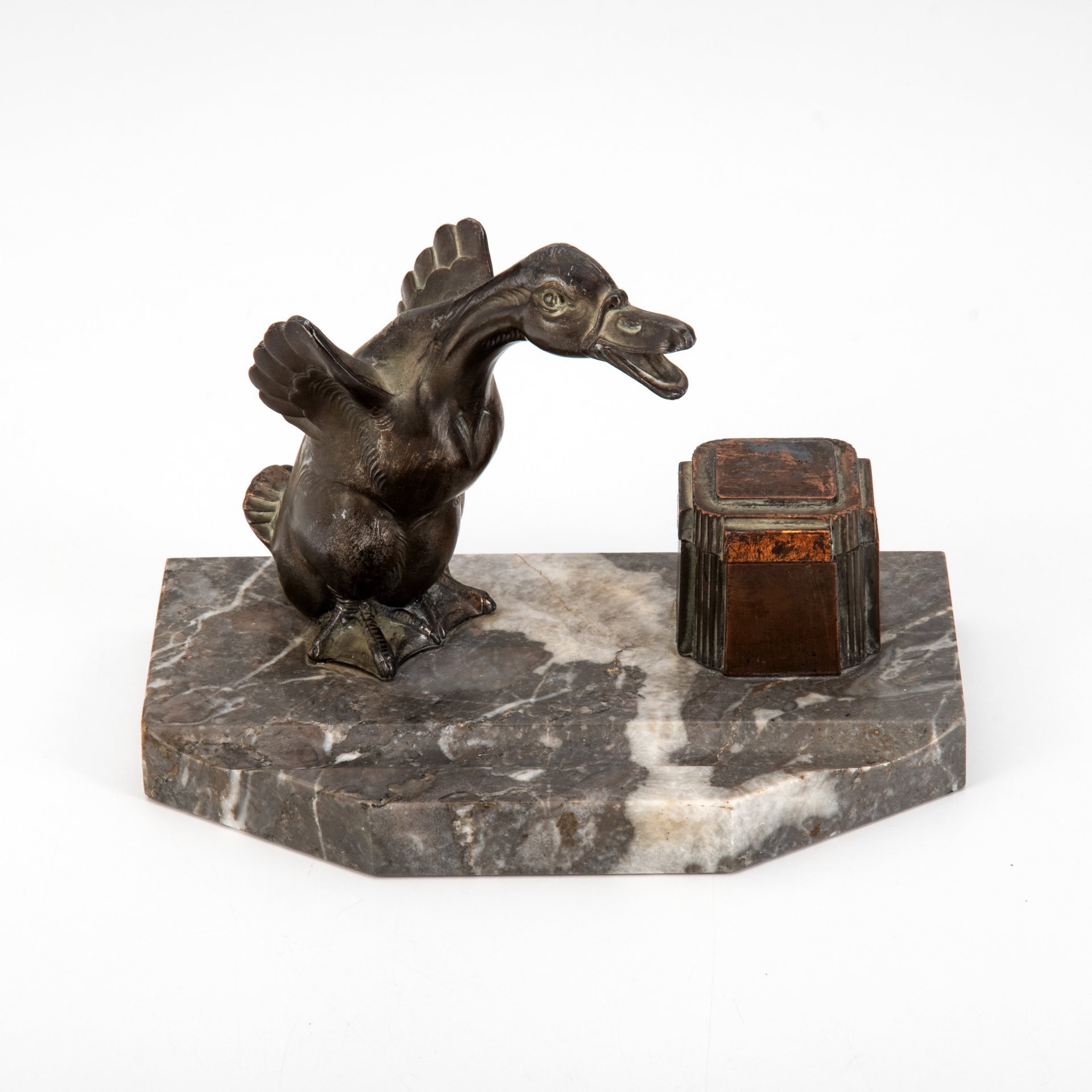 Прибор чернильный кабинетный (чернильница) со статуэткой утки