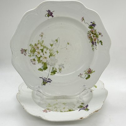 Набор из 2 обеденных тарелок с цветочным декором, фаянс, деколь, Товарищество М.С. Кузнецова, Российская империя, 1890-1910 гг.