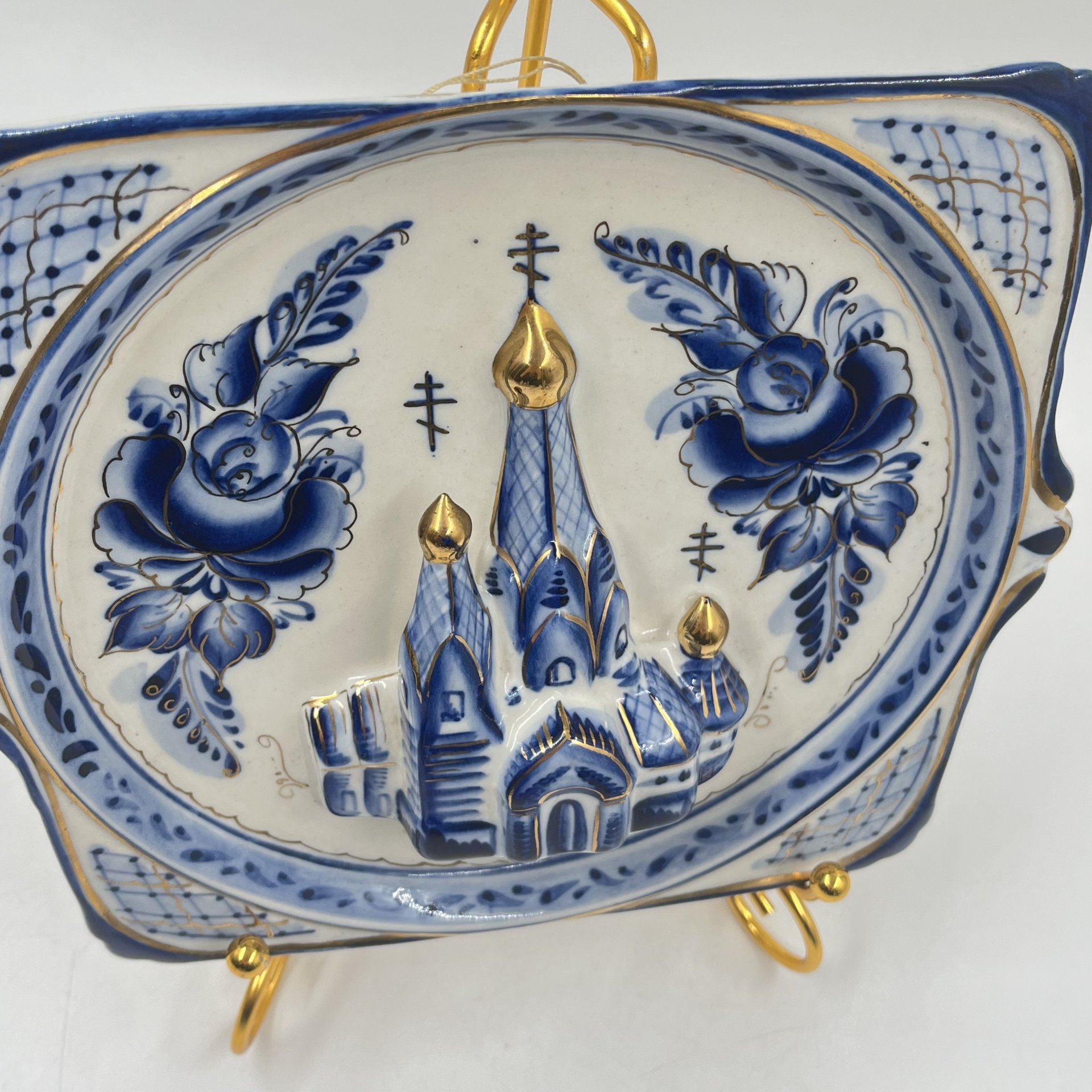 Тарелка настенная "Собор", Гжель, авт. Исаев, Обухова