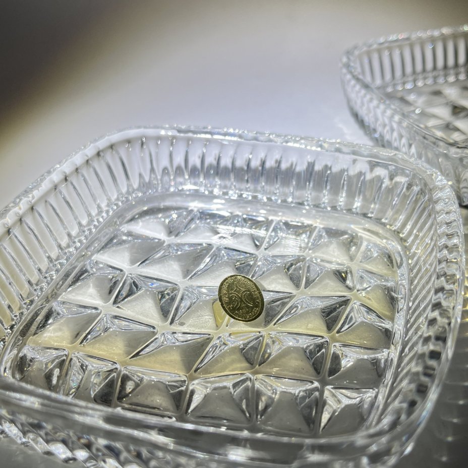 Набор из 2 розеток "Льдинки", хрусталь, пресс, Ленинградский завод художественного стекла (ЛЗХС), СССР, 1960-1980 гг.