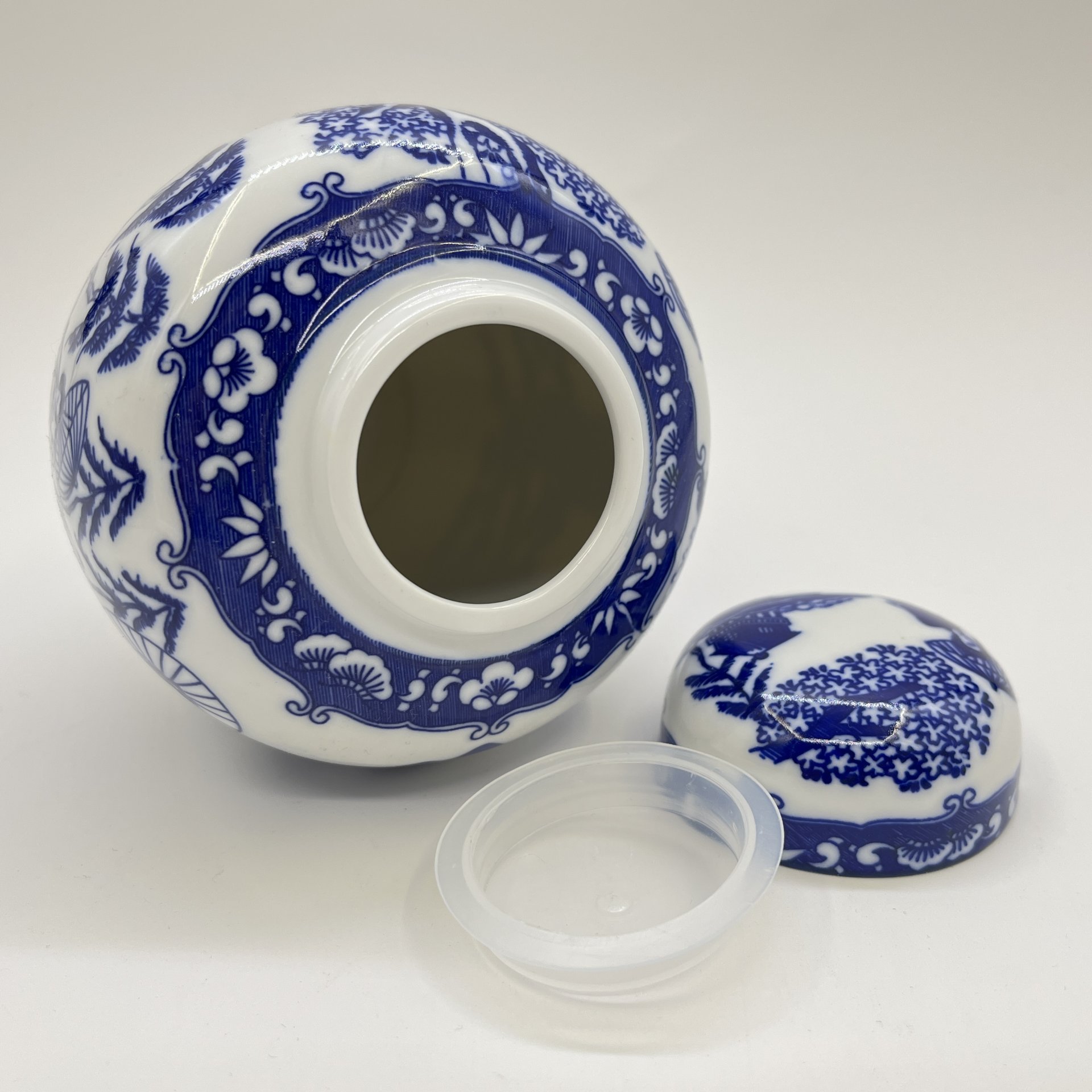 Емкость для хранения чая (чайница), фарфор, деколь, Япония, 2010-2020 гг.
