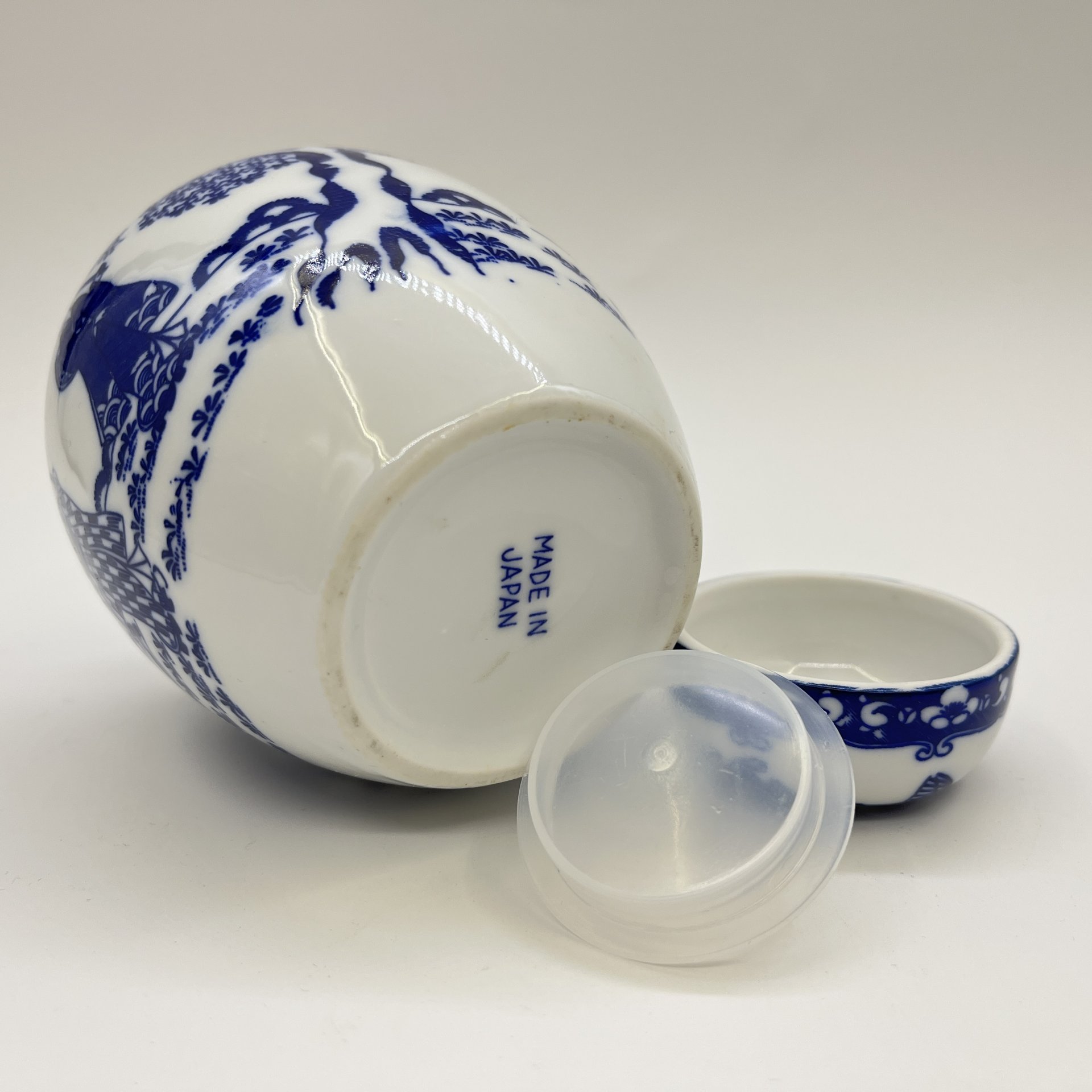 Емкость для хранения чая (чайница), фарфор, деколь, Япония, 2010-2020 гг.
