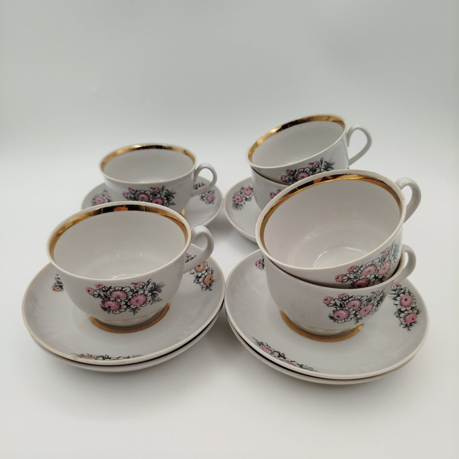 Набор из 6-ти чайных пар с цветочным декором, фарфор, деколь, золочение, Рижский фарфорово-фаянсовый завод, СССР, 1970-1980 гг.