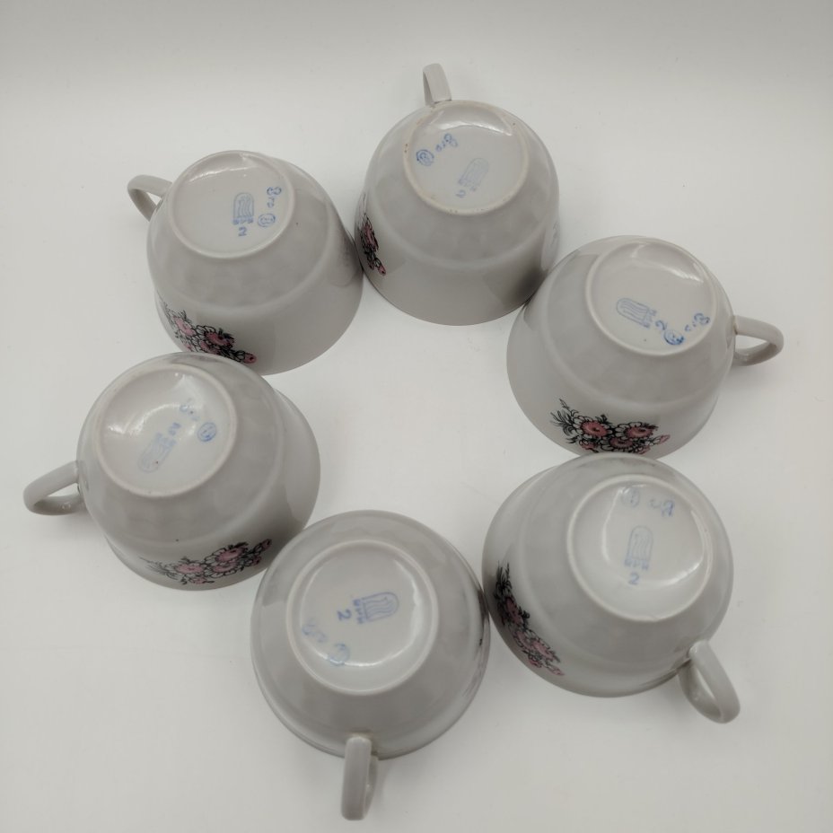 Набор из 6-ти чайных пар с цветочным декором, фарфор, деколь, золочение, Рижский фарфорово-фаянсовый завод, СССР, 1970-1980 гг.