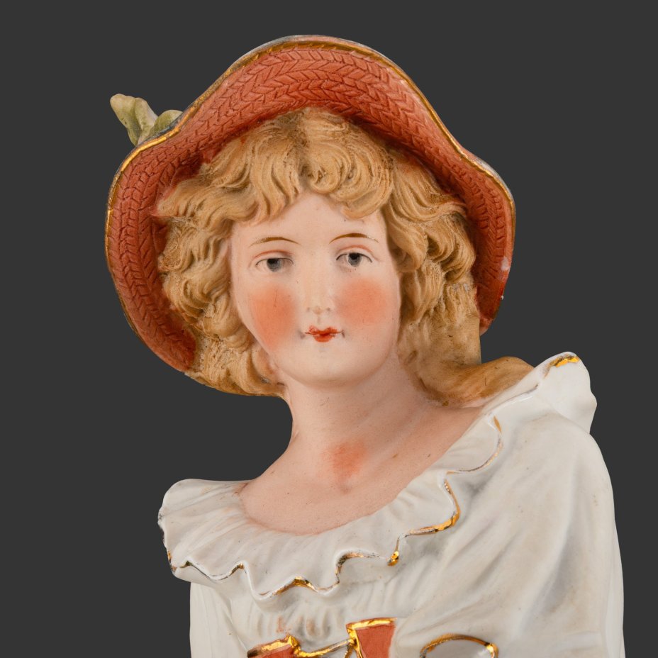 Статуэтка "Девушка со снопом", бисквит, роспись, золочение, Samson, Edmé et Cie, Франция, 1940-1969 гг.