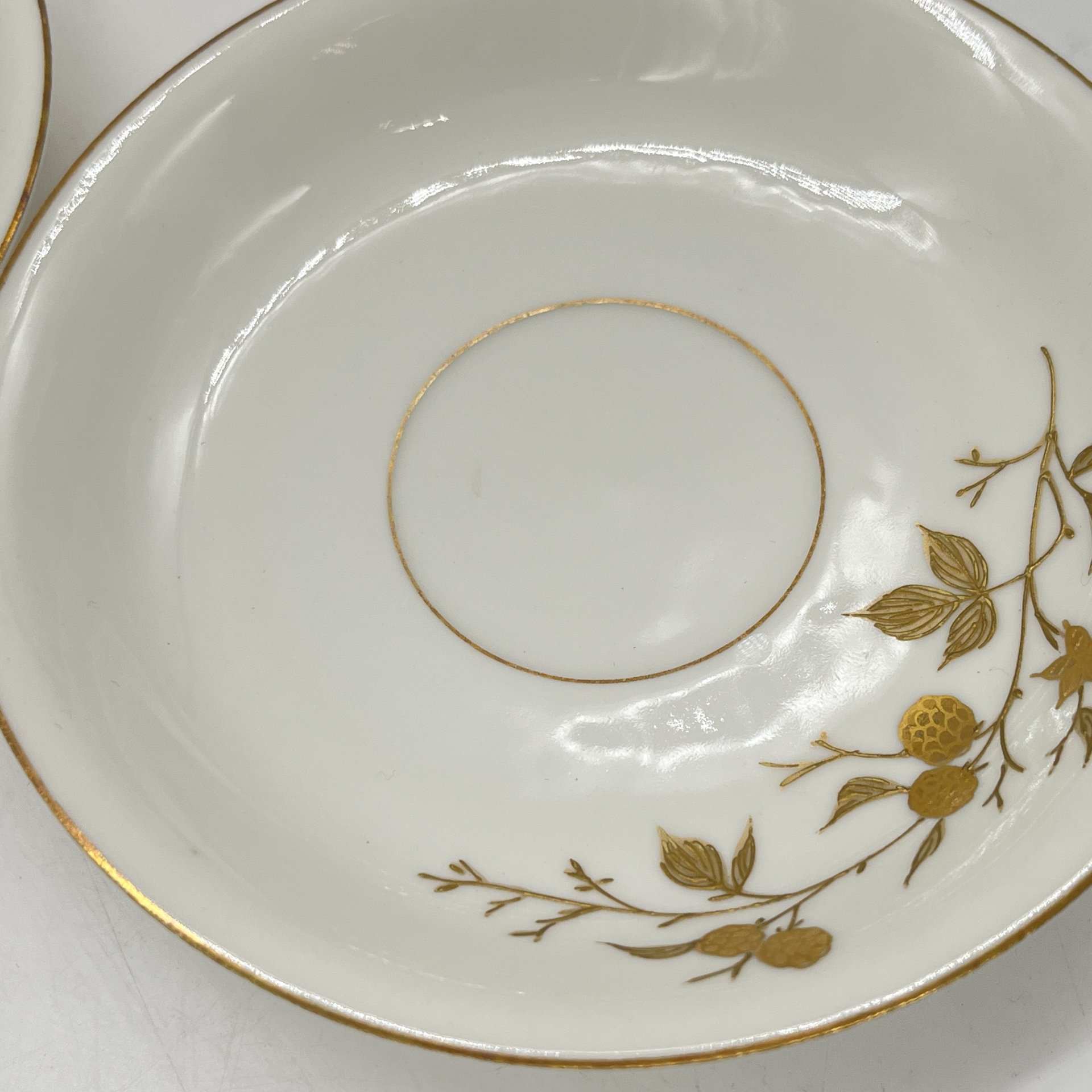 Чайная пара и блюдце с цветочным декором, фарфор, эмалевая роспись, золочение, Западная Европа, 1890-1920 гг.