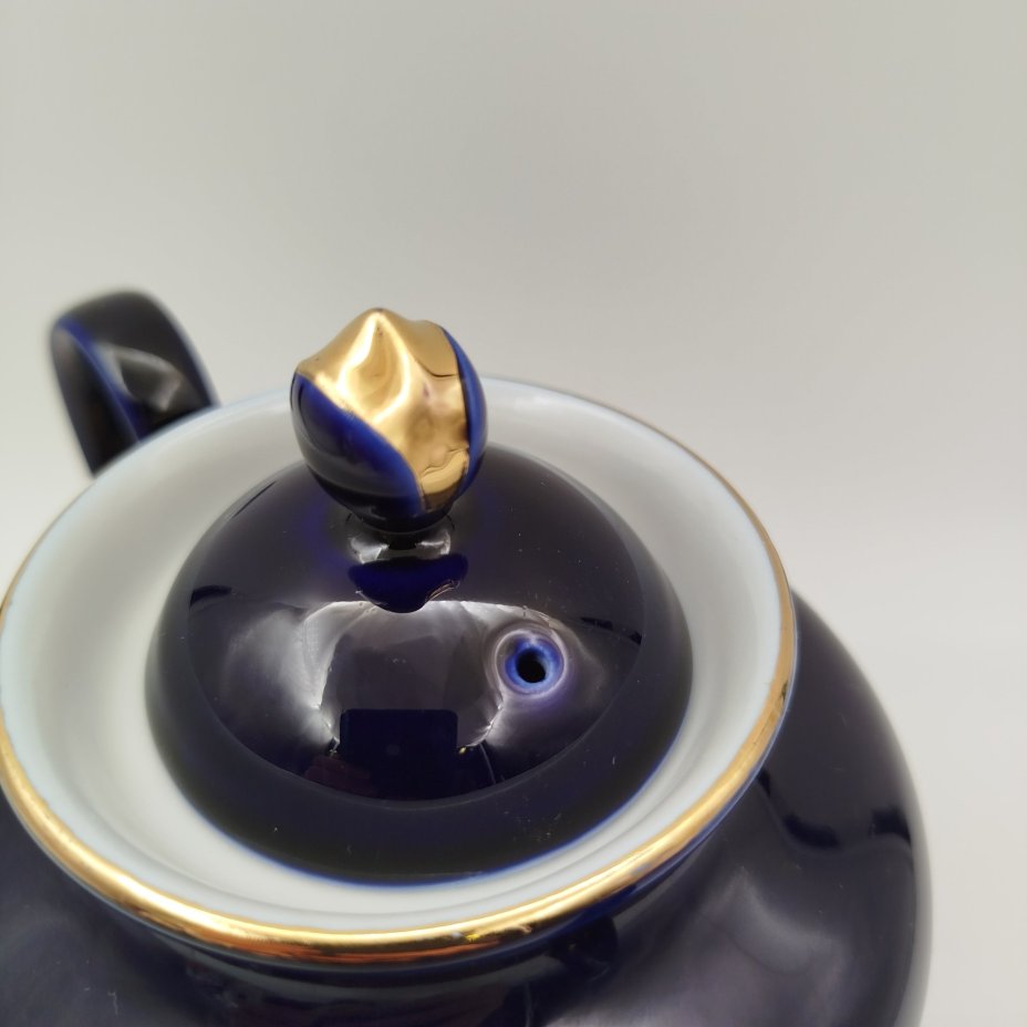 Чайник заварочный с растительным декором, фарфор, крытье, золочение, Ленинградский фарфоровый завод (ЛФЗ), СССР, 1970-1992 гг.