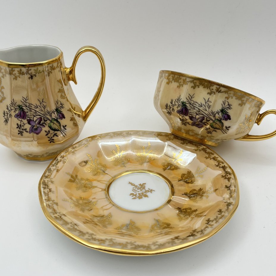 Набор из чайной пары и молочника, украшенных цветочным декором, фарфор, деколь, крытье, золочение, Carlsbad, Чехия, 1993-2010 гг.