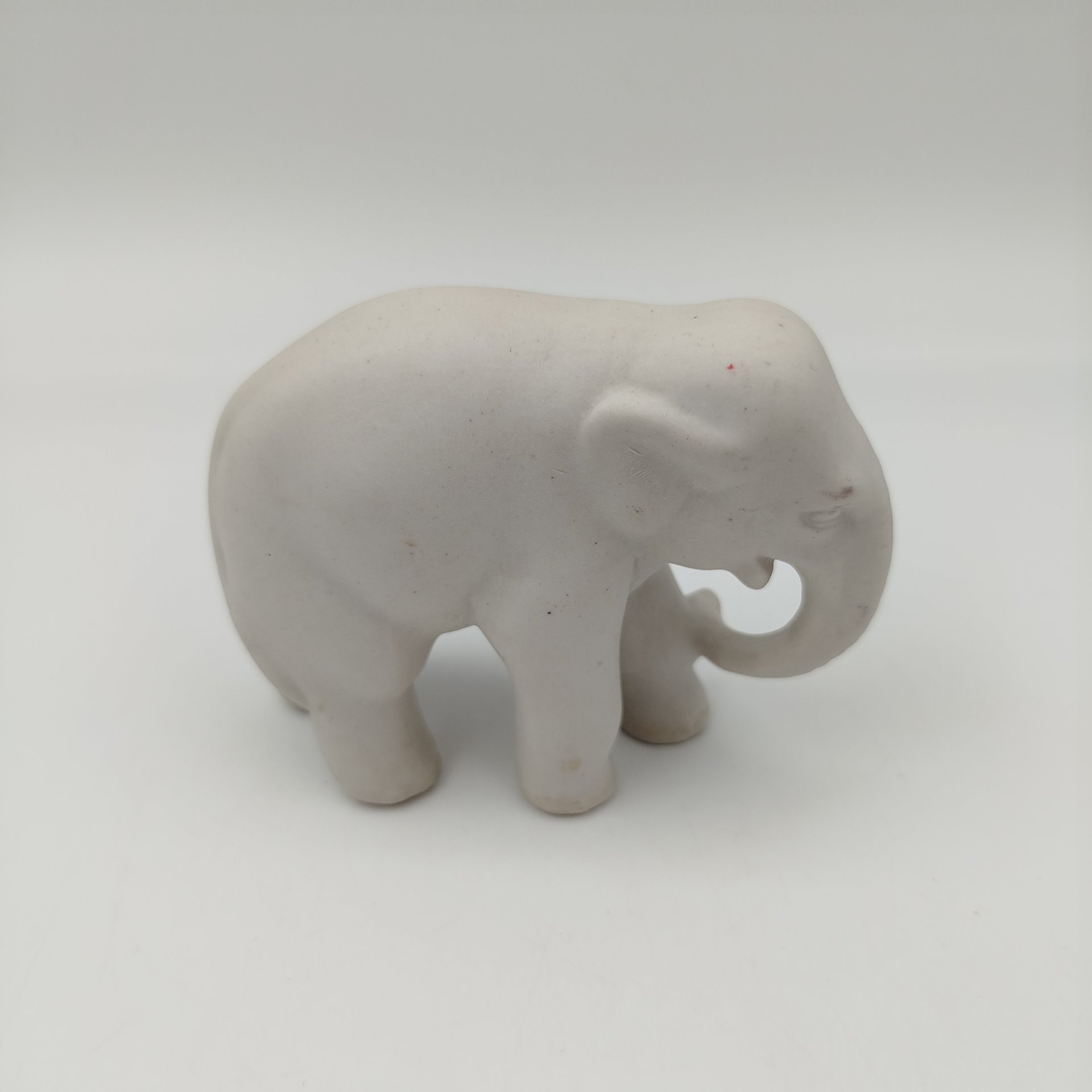 Статуэтка "Слон", бисквит, СССР, 1950-1960 гг.