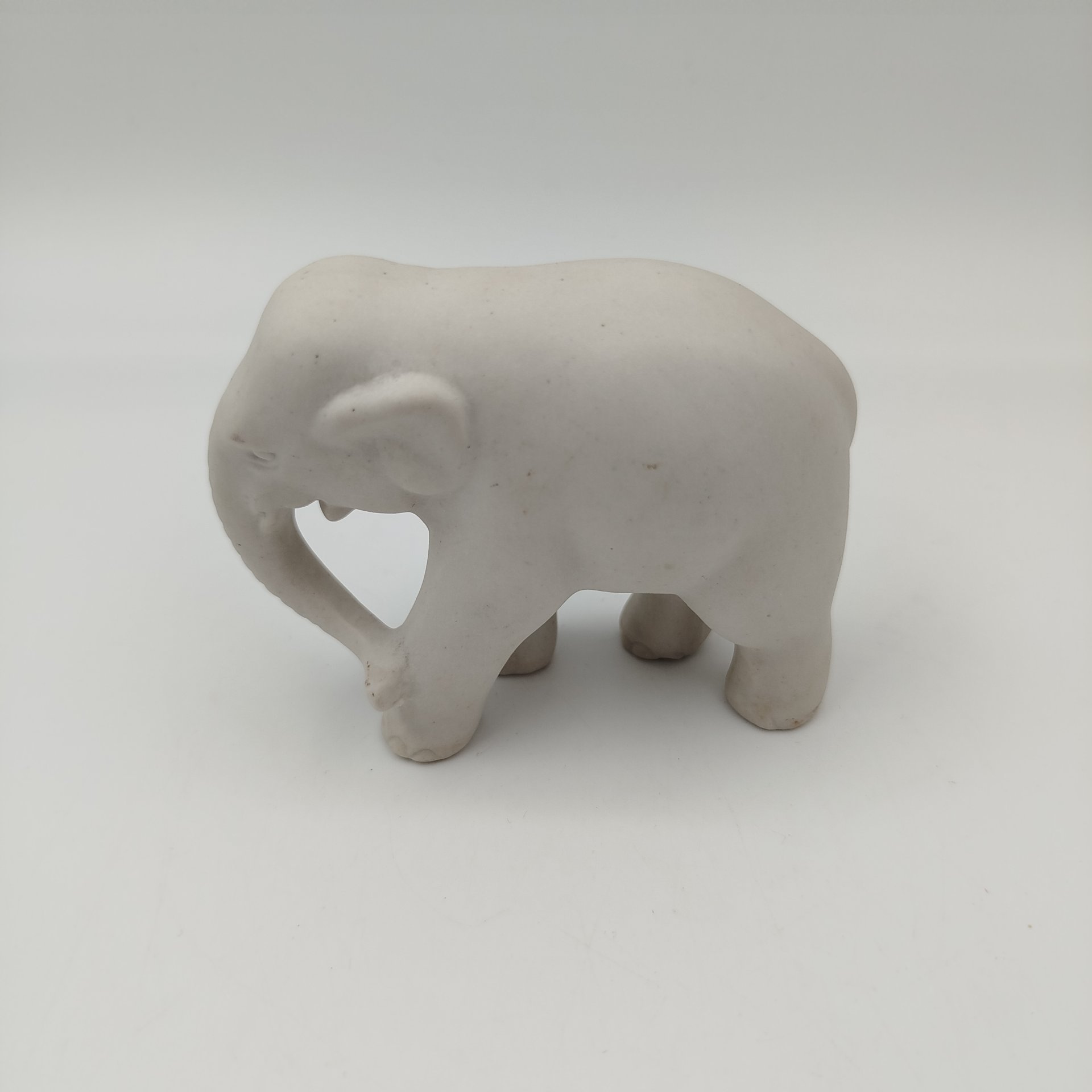 Статуэтка "Слон", бисквит, СССР, 1950-1960 гг.