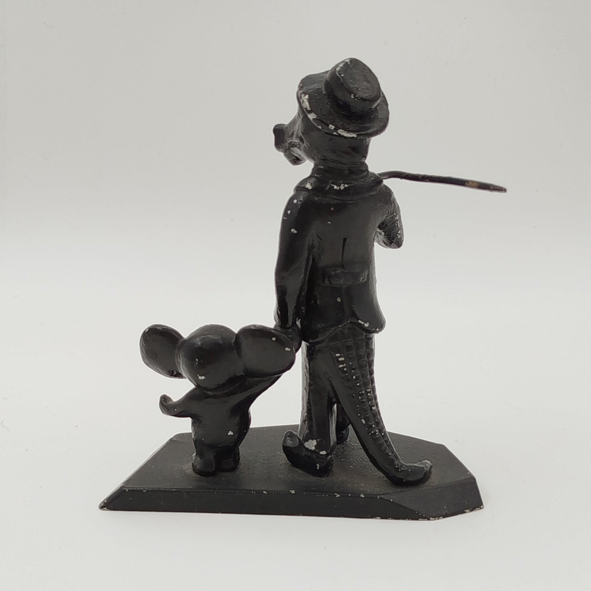 Статуэтка "Крокодил Гена и Чебурашка", металл, крашение, СССР, 1970-1990 гг.