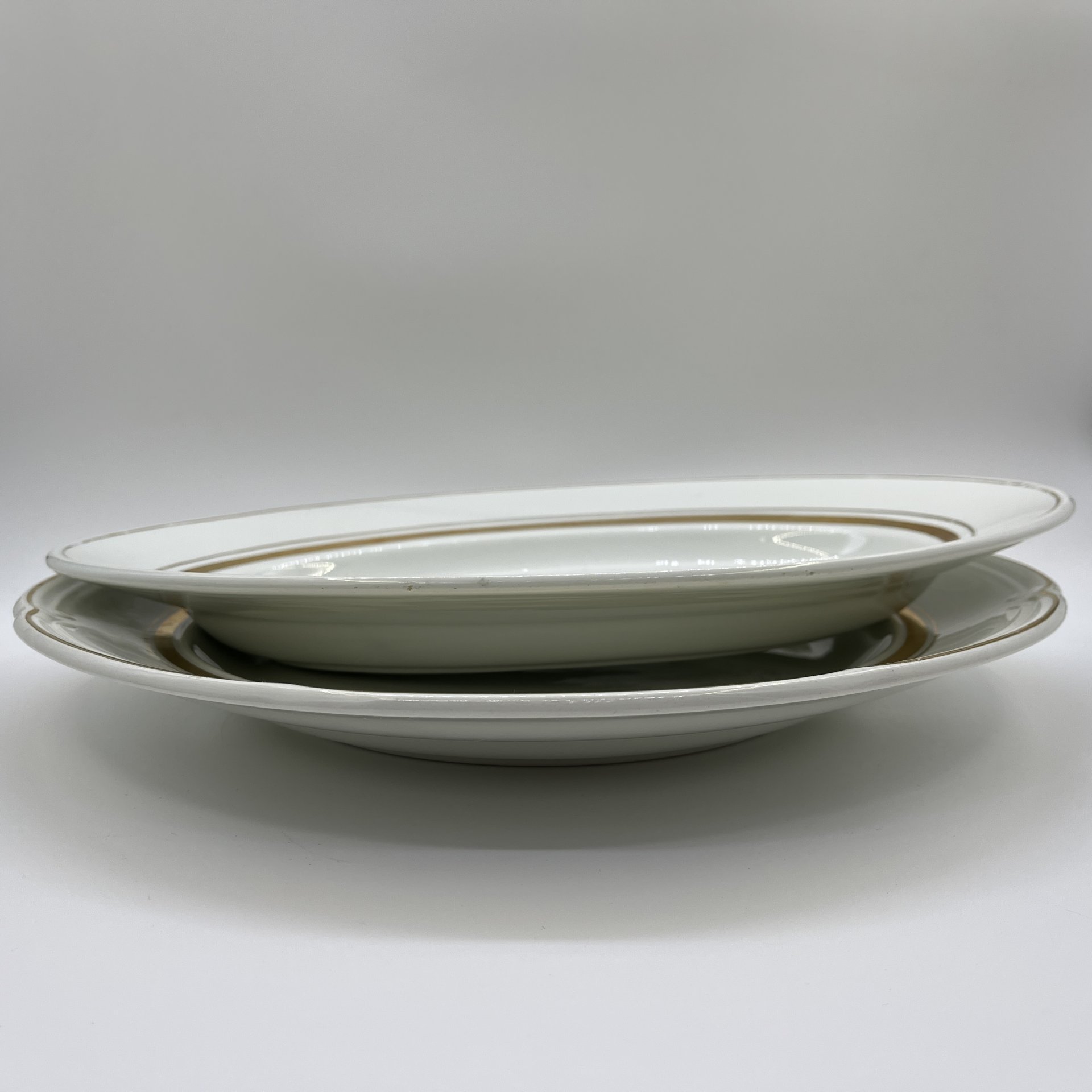 Набор из 2-х блюд (в подборе), фаянс, золочение, Конаковский фаянсовый завод им. М.И. Калинина (ЗиК Конаково), СССР, 1962-1974 гг.