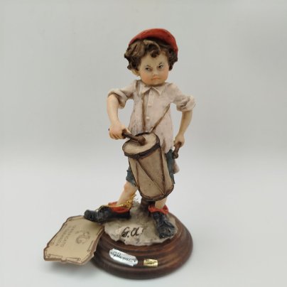 Статуэтка "Барабанщик" в стиле Capodimonte, скульптор Giuseppe Armani (Джузеппе Армани), композитный материал, дерево, роспись, Италия, 1980-1990 гг.