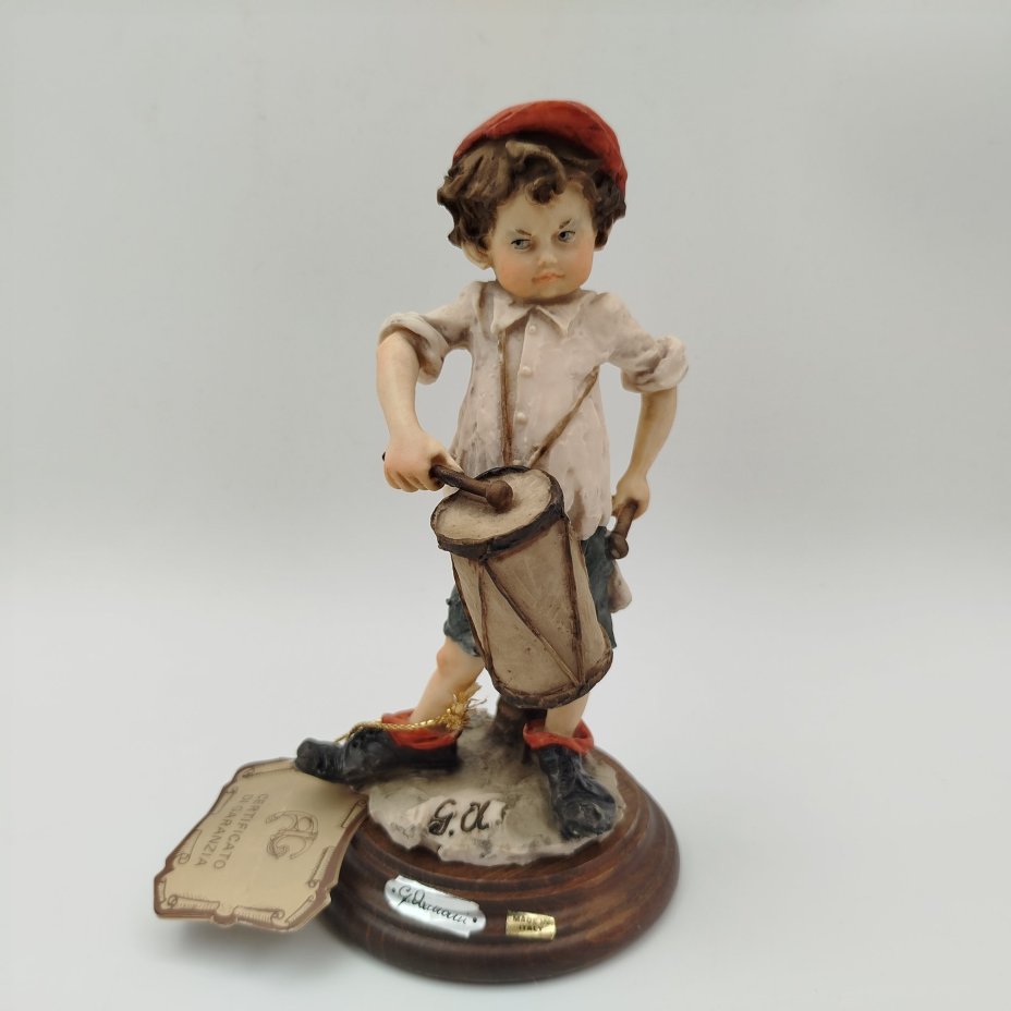 Статуэтка "Барабанщик" в стиле Capodimonte, скульптор Giuseppe Armani (Джузеппе Армани), композитный материал, дерево, роспись, Италия, 1980-1990 гг.