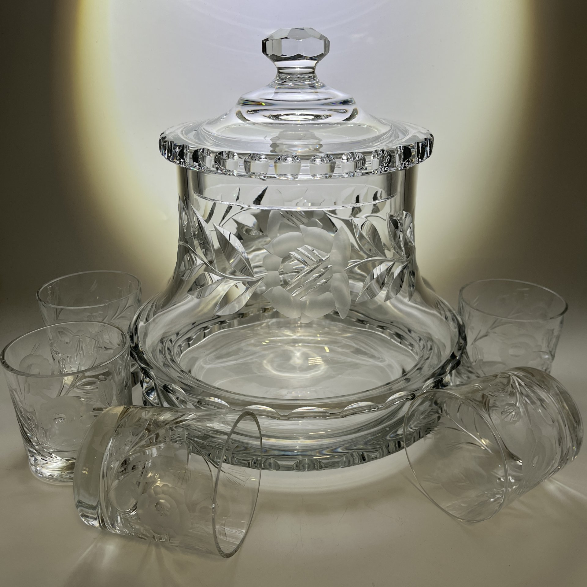 Набор для крюшона: крюшонница и 5 стаканов