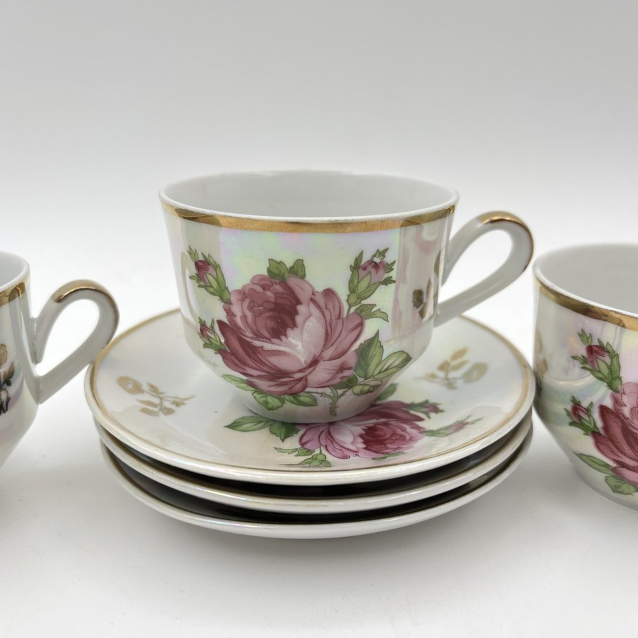 Набор из 3-х кофейных пар, украшенных изображением розы