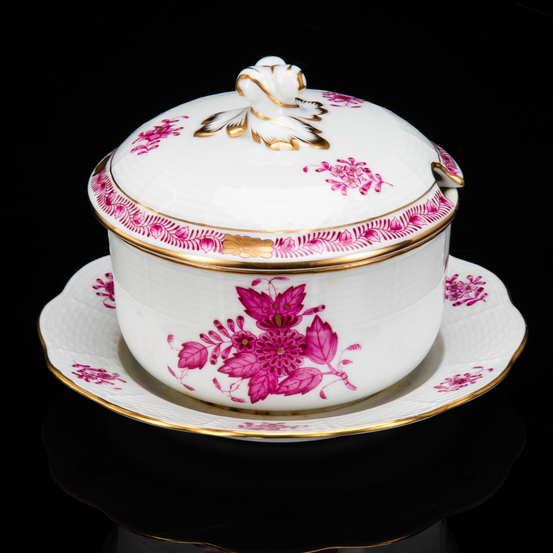 Горчичница (соусник), выполненная в фирменном дизайне "Chinese Bouquet/Apponyi Purpur", Herend (Херенд)