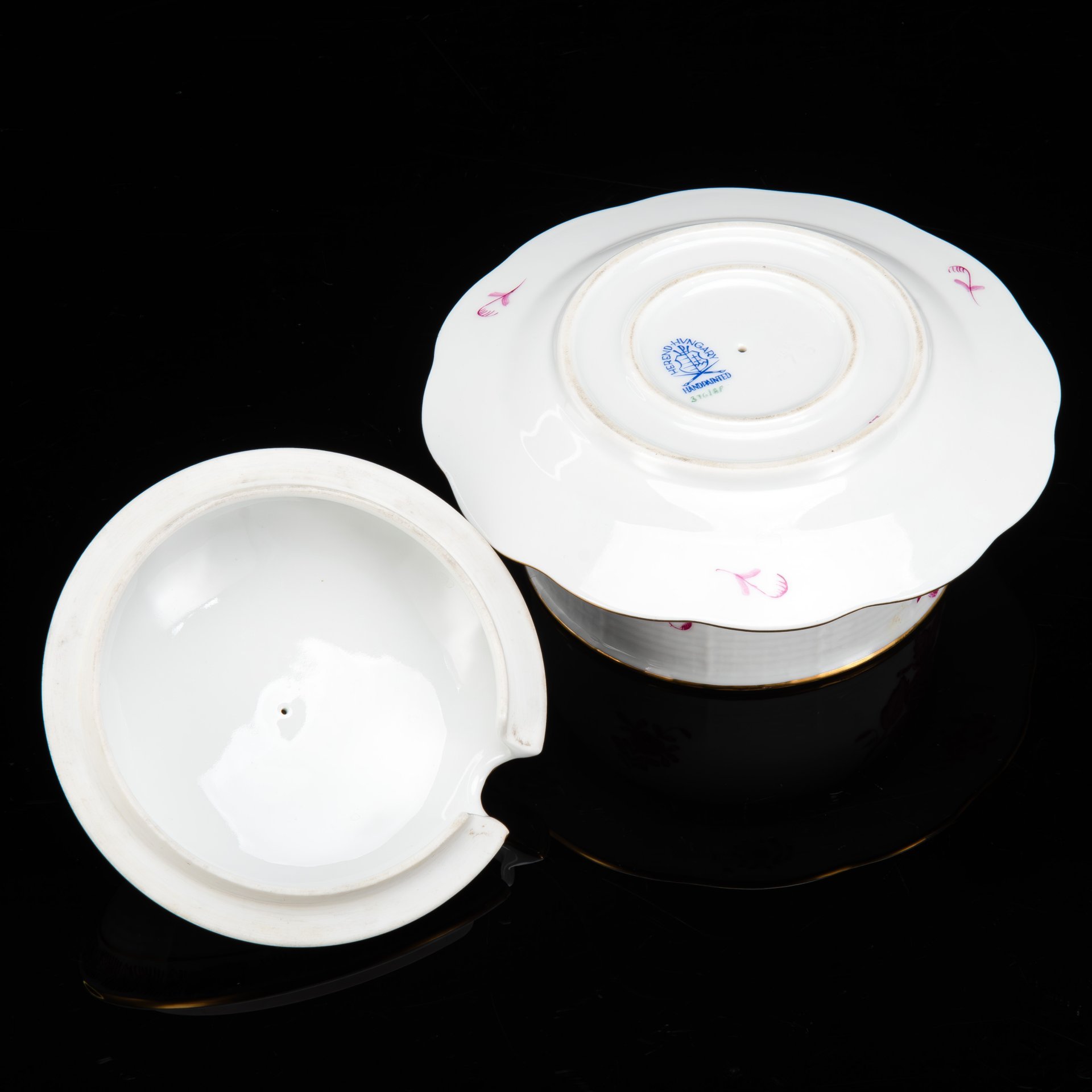 Горчичница (соусник), выполненная в фирменном дизайне "Chinese Bouquet/Apponyi Purpur", Herend (Херенд)