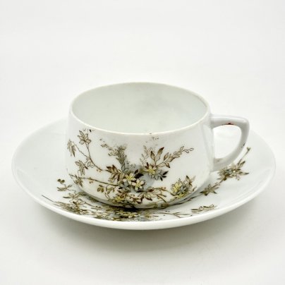 Пара кофейная с нежным цветочным декором, фарфор, деколь, подрисовка, Фарфоровая фабрика Гарднера, Российская империя, 1870-1910 гг.