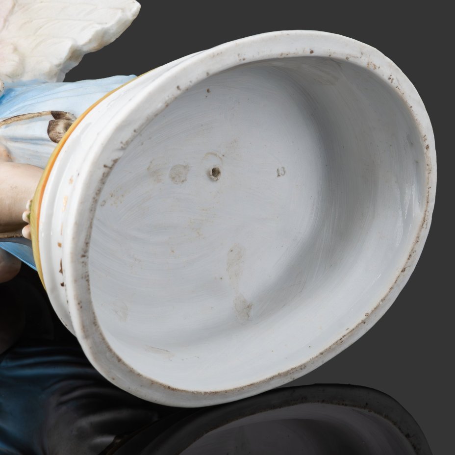 Статуэтка "Ангел", фарфор, роспись, золочение, Западная Европа, 1950-1970 гг.