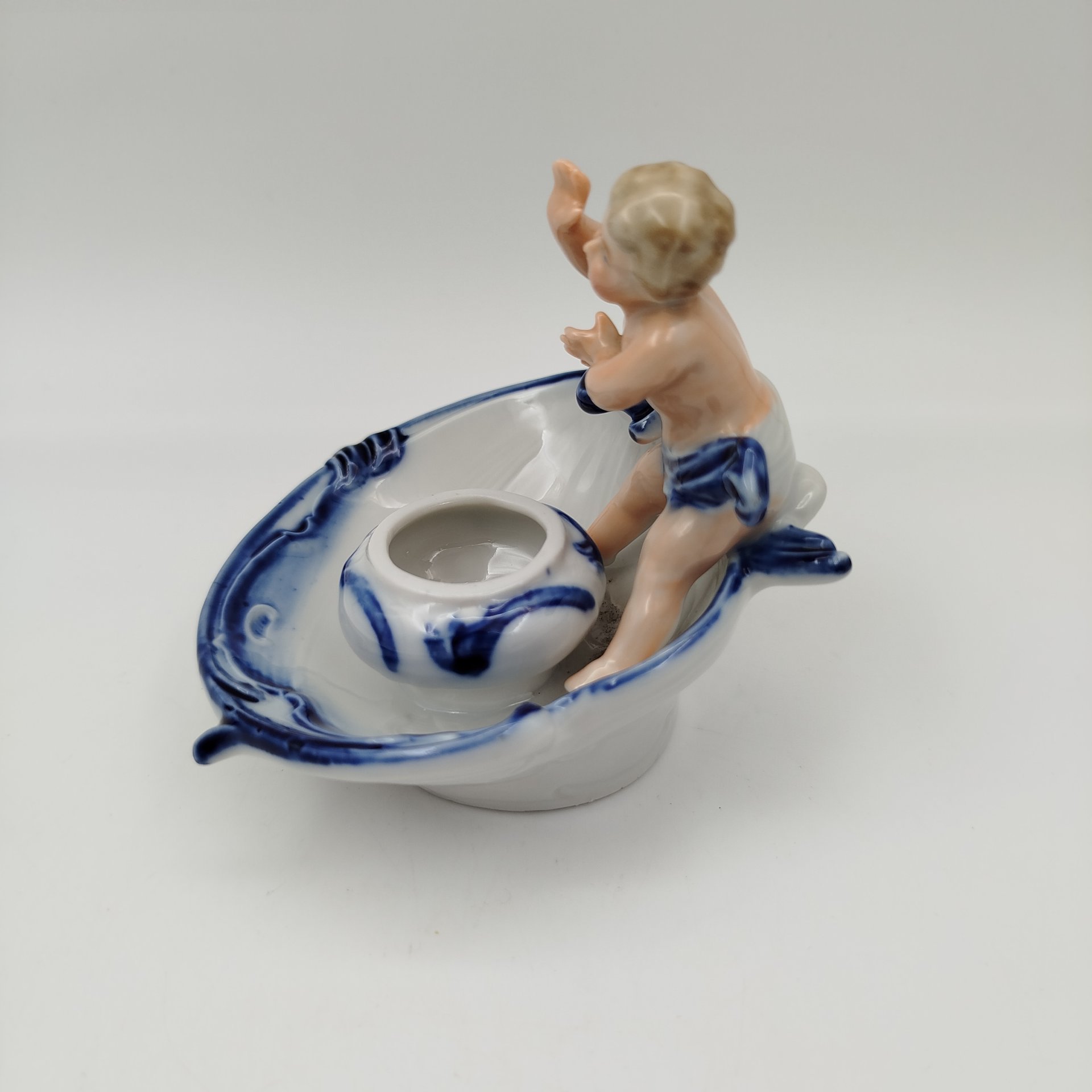 Подсвечник "Путти", фарфор, роспись, Европа, 1960-1980 гг.