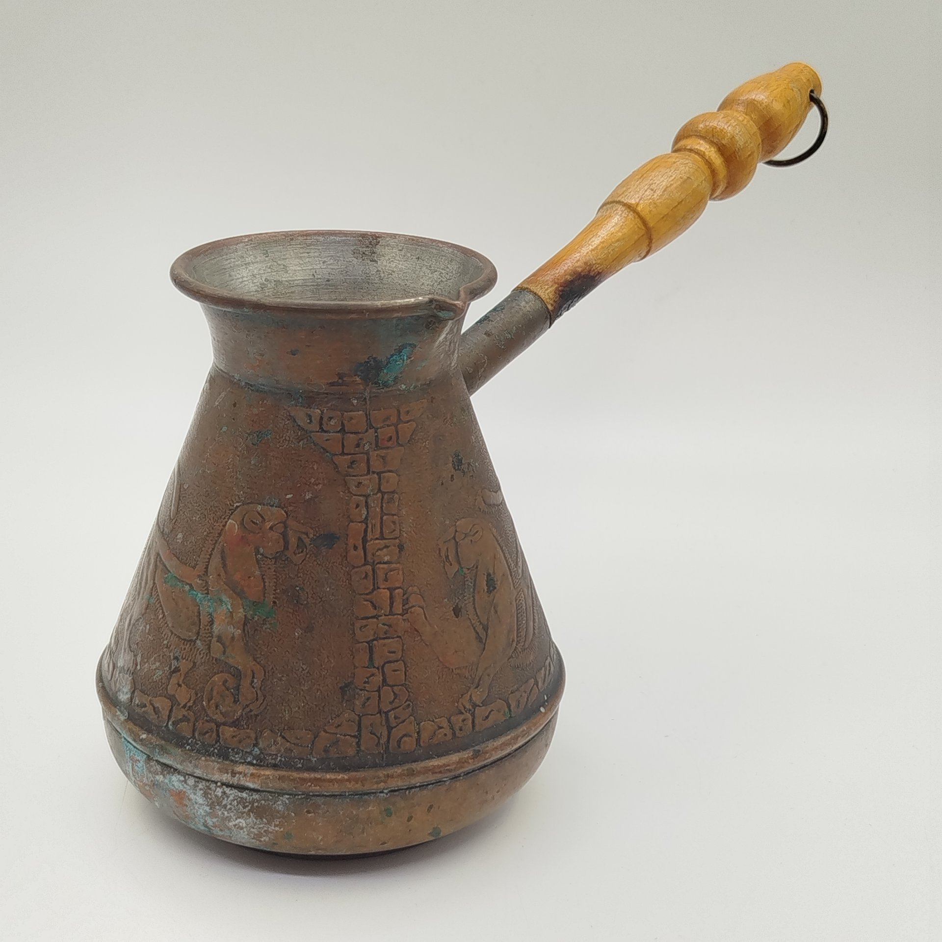 Турка (джезва) для кофе "Лев" с деревянной ручкой, ИП Кулешов А.Г.