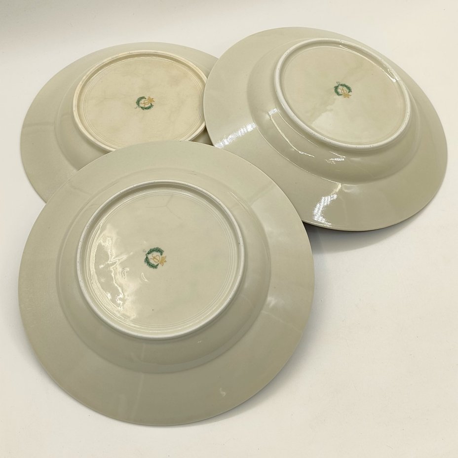 Набор из 3-х суповых тарелок, украшенных мейсенским букетом, фарфор, деколь, крытье, золочение, Reichenbach (Райхенбах), Германия, 1918-1940 гг.