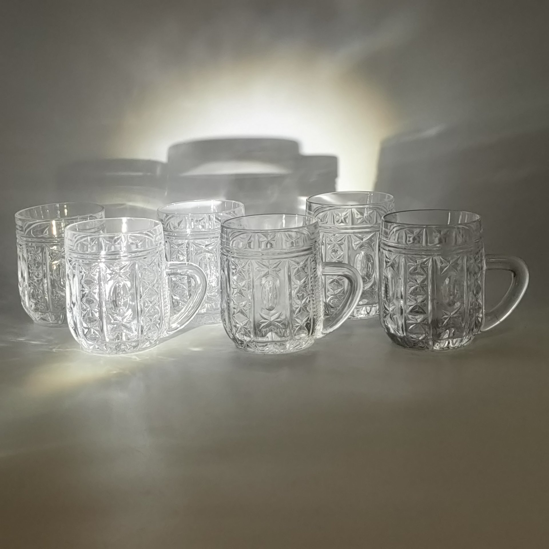 Набор кружек с рельефным декором на 6 персон, стекло, пресс, СССР, 1970-1990 гг.