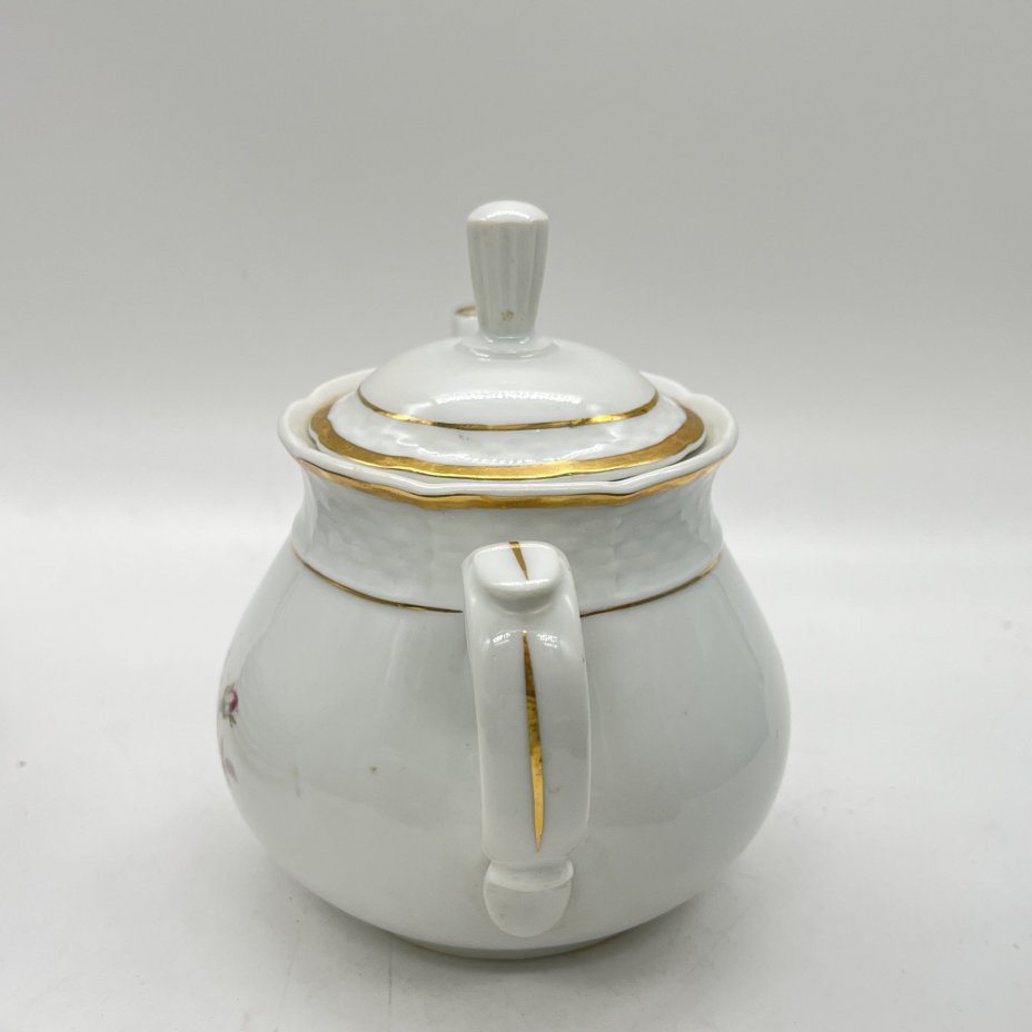 Чайник небольшого размера заварочный с декором в виде роз, фарфор, деколь, Thun (Тун), Чехословакия, 1939-1945 гг.