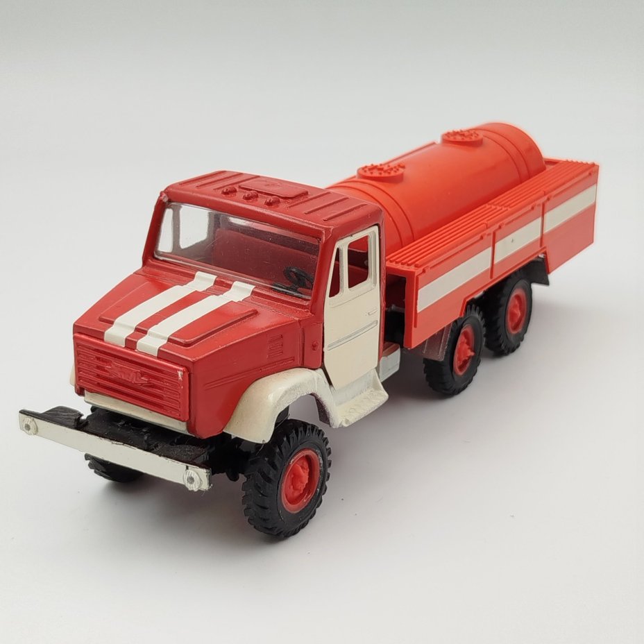 Модель пожарного автомобиля "ЗИЛ", авторская модель, металл, пластик, СССР, 1970-1980 гг.