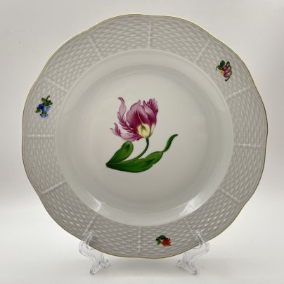 Тарелка, выполненная  в дизайне Kitty (KY), фарфор, роспись, золочение, Herend (Херенд), Венгрия, 1970-1986 гг.