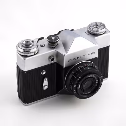 Фотоаппарат "Зенит-Е"  с объективом "Индустар-50-2" в оригинальном кофре, Красногорский механический завод (КМЗ)