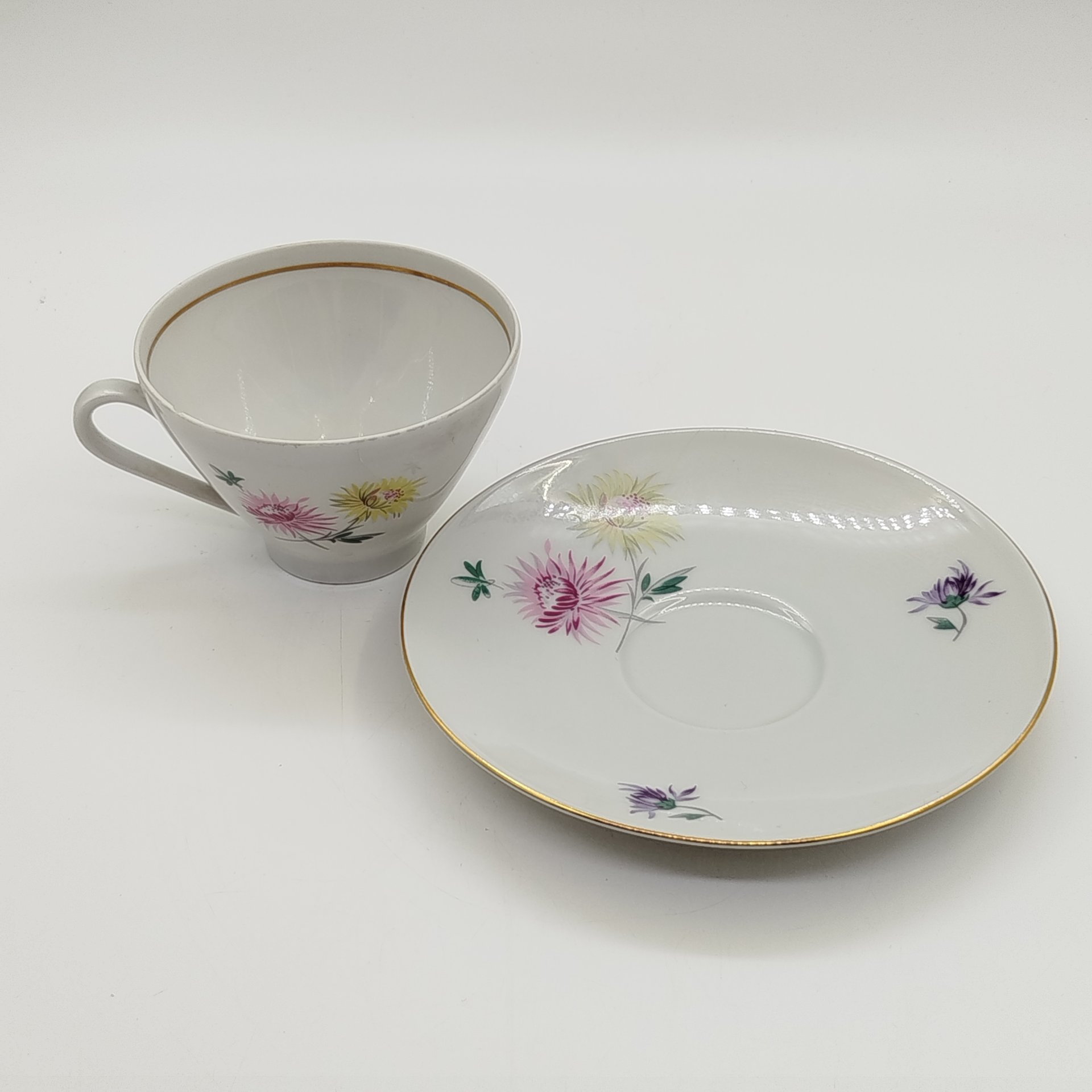 Пара чайная с цветочным декором