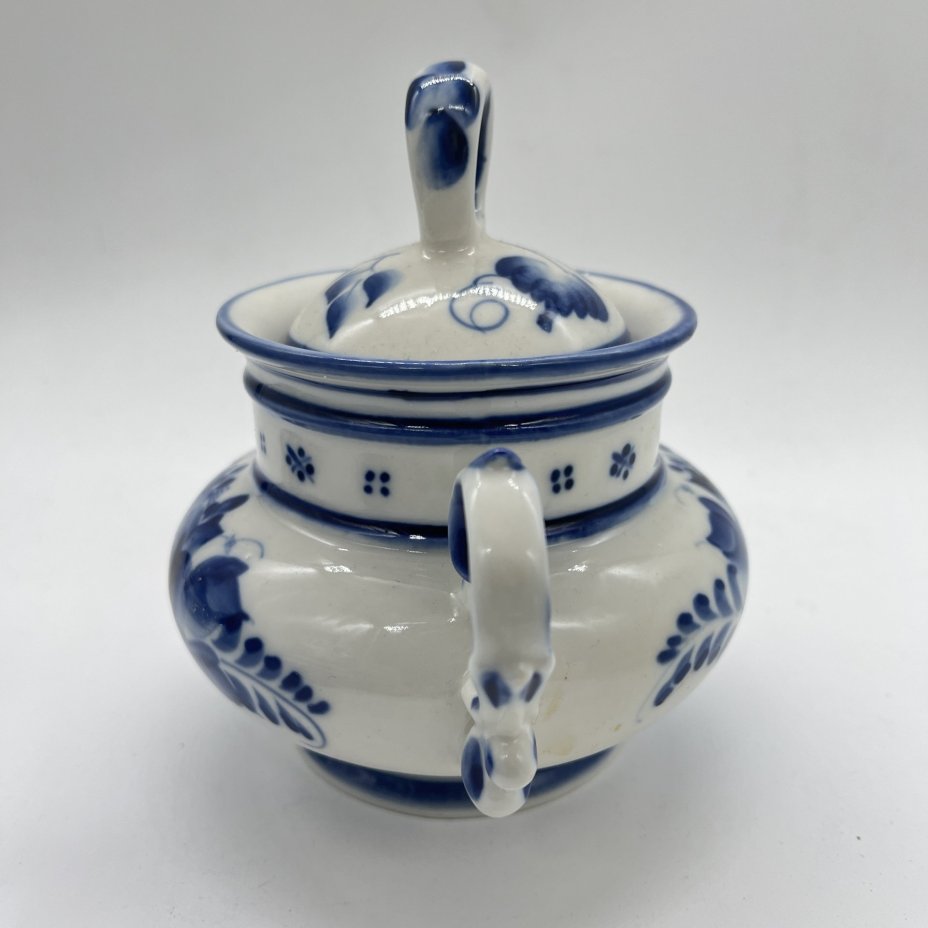 Сахарница с  расписным цветочным декором, авт. Рогов, исп. Булычева