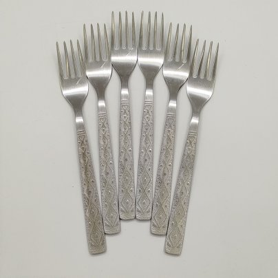 Набор из шести вилок с геометрическим декором